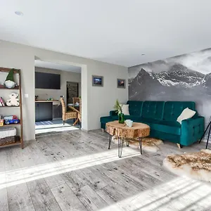 - Góralska Bajka, Przy Krupówkach Apartament